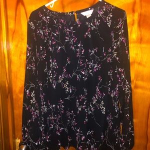 Women’s blouse worn once